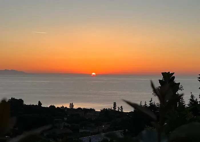 Vue Imprenable. * Sisco